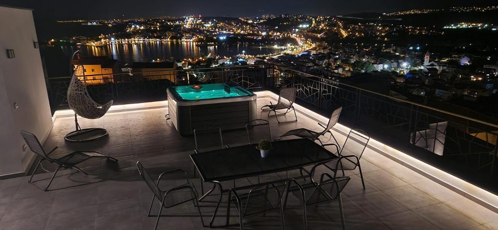 Apartments L-A-M โปดสตรานา ภายนอก รูปภาพ